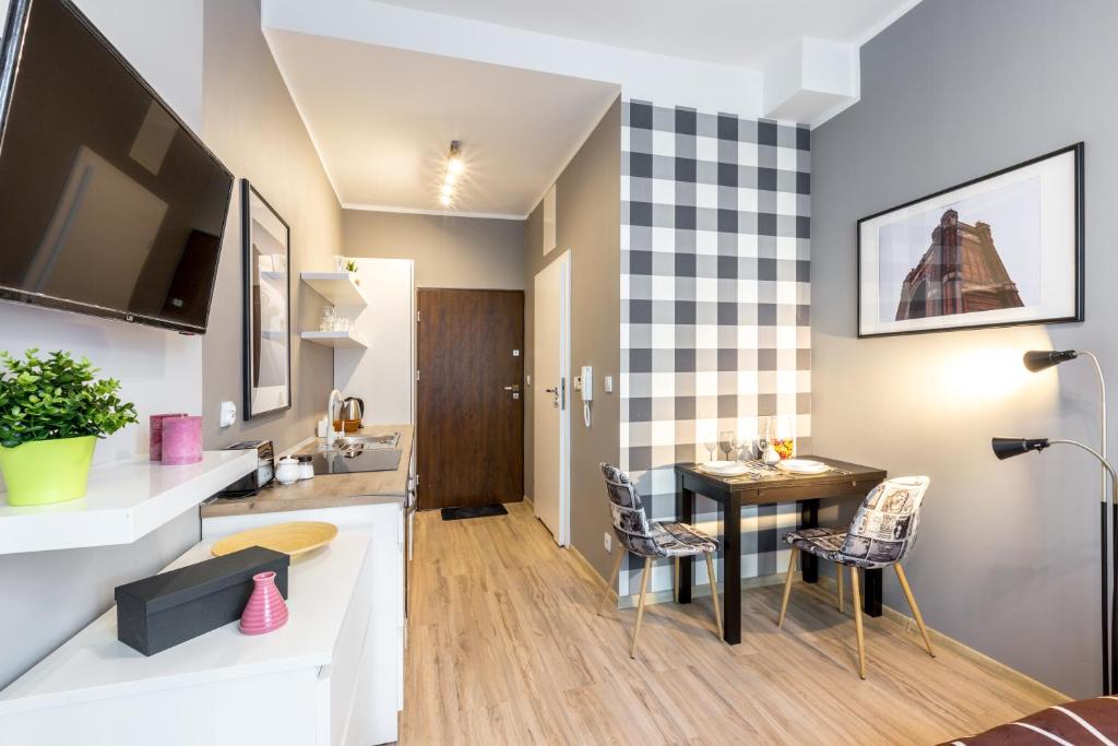 Апартаменты (Economy Apartment - Mazowiecka 11 Street), FriendHouse Apartments