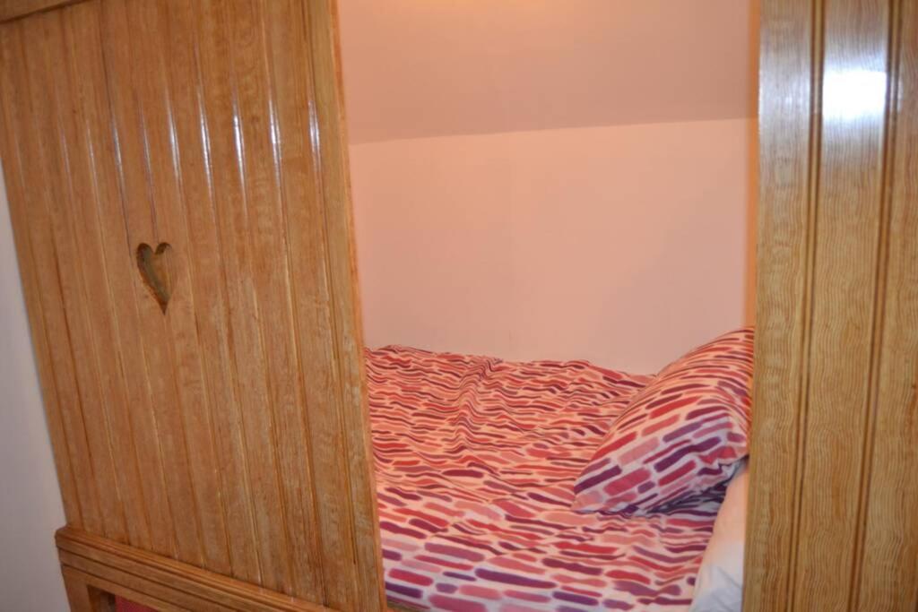Cecil's Cottage, Ballynary, Buncrana by Wild Atlantic Wanderer photo 4