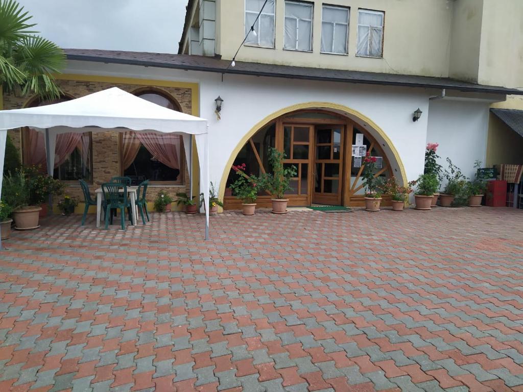 HOTEL RESTORANT VIKTORIA photo 4