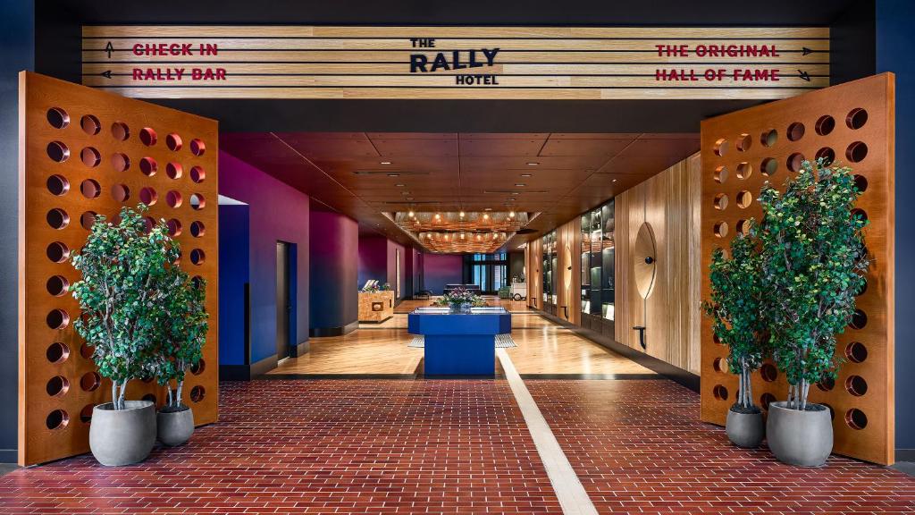 The Rally Hotel at McGregor Square photo 2