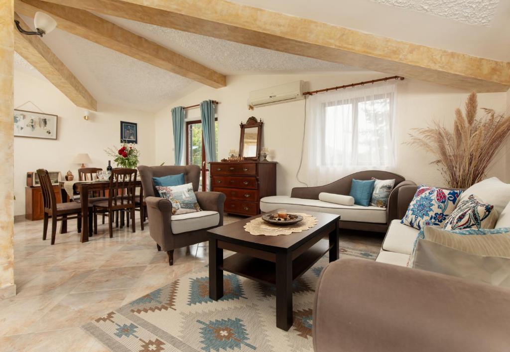 Apartment Sea Breeze photo 4