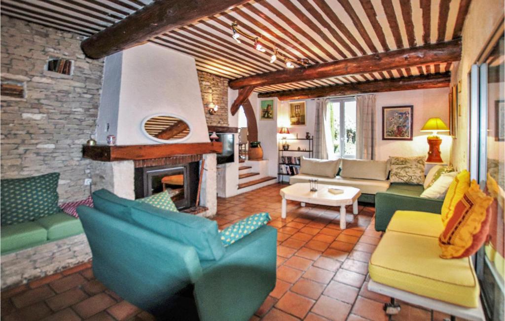 Awesome Home In Goult With 5 Bedrooms, Wifi And Private Swimming Pool photo 1