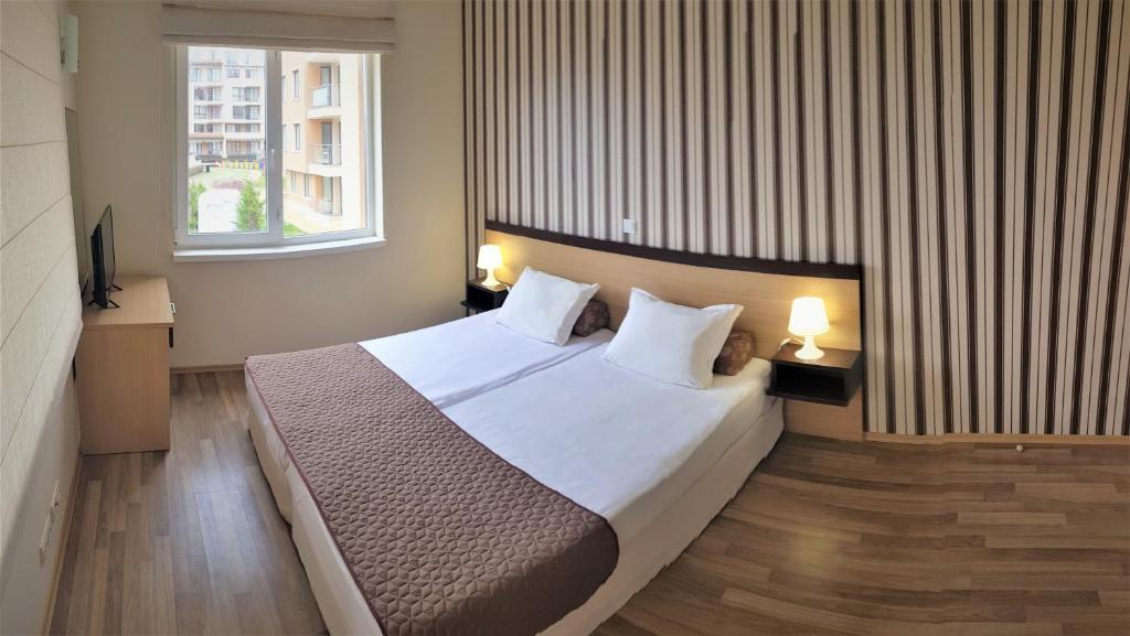 Obzor Beach Resort Apartment G-109 photo 4
