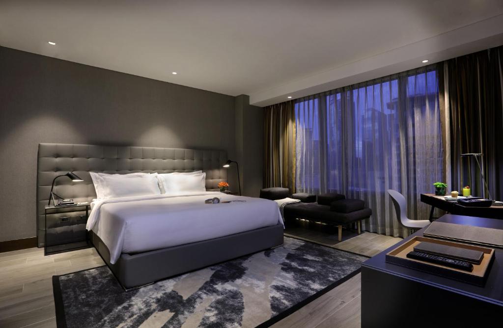 Сьюит (Люкс с 1 спальней Regency), Makati Diamond Residences