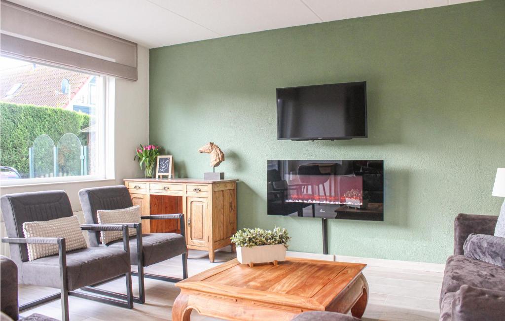 Nice Home In Breskens With 3 Bedrooms And Wifi photo 2