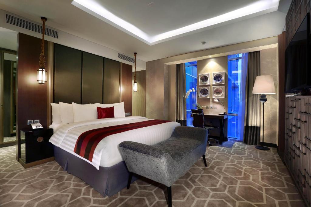 Сьюит (Люкс), Aston Priority Simatupang Hotel and Conference Center