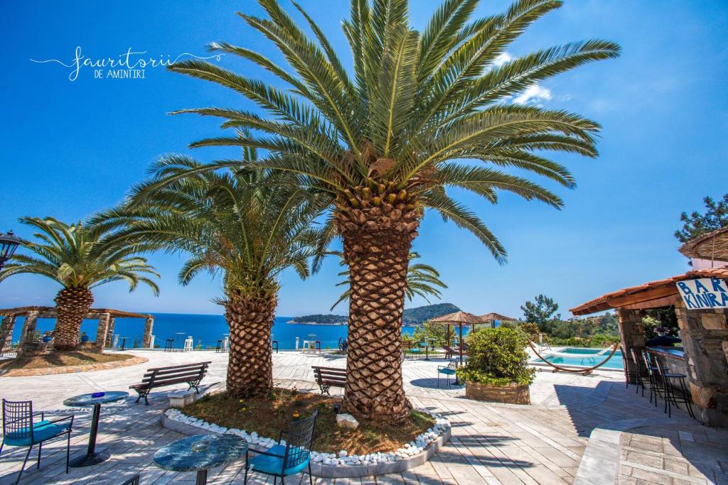 Kinira Beach Hotel photo 1