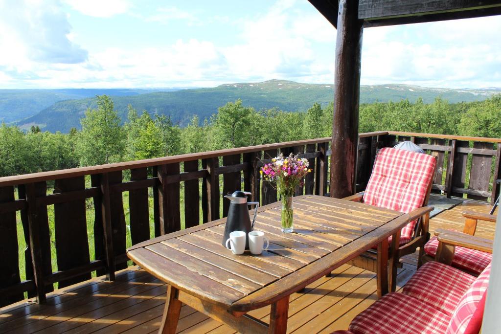 Storemyr by Norgesbooking - cabin with amazing view photo 1