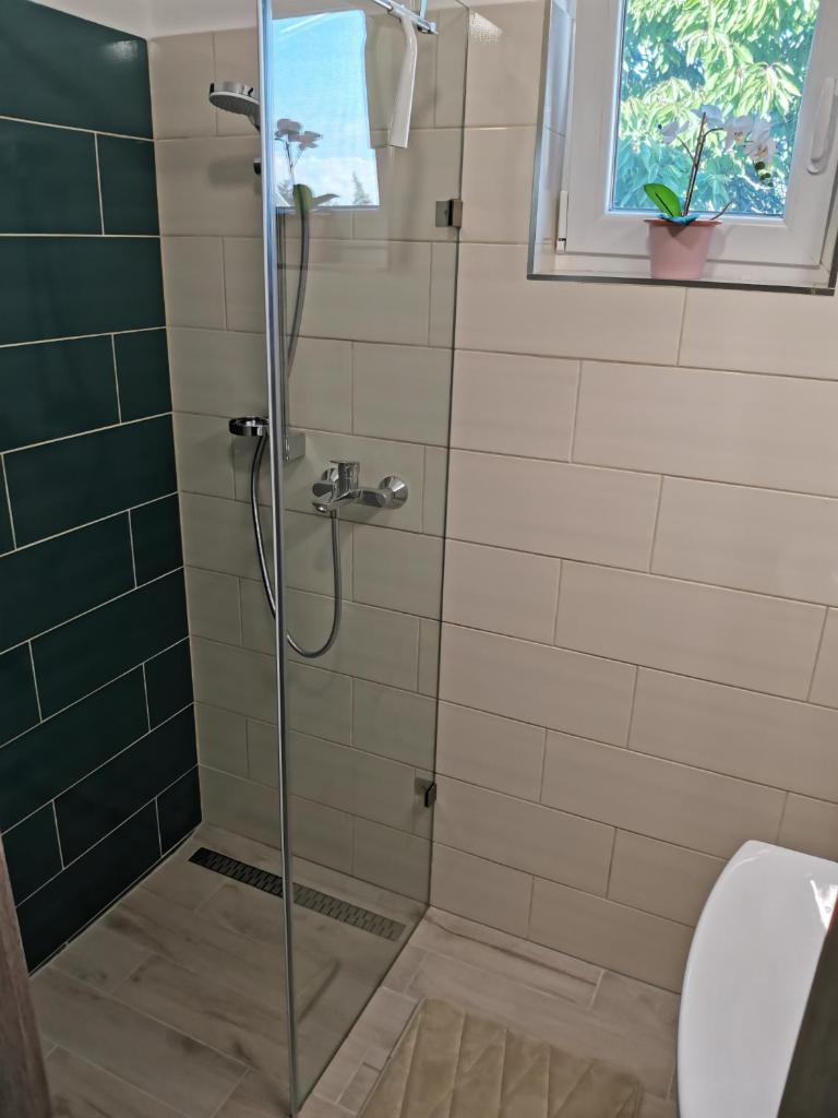 Éva Apartmanház photo 4