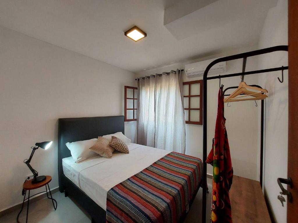 Mamanguá - Flat com Piscina, 50mts da praia, cozinha gourmet, churrasqueira privativa, ar con, WiFi, netflix, garagem photo 1