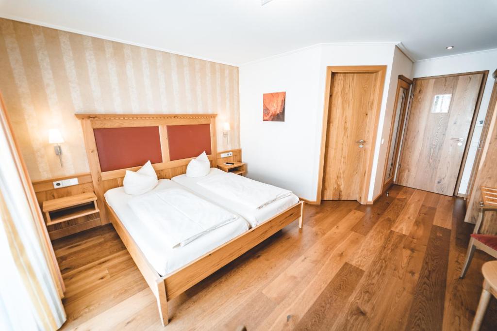 Hotel & Gasthof Löwen photo 2