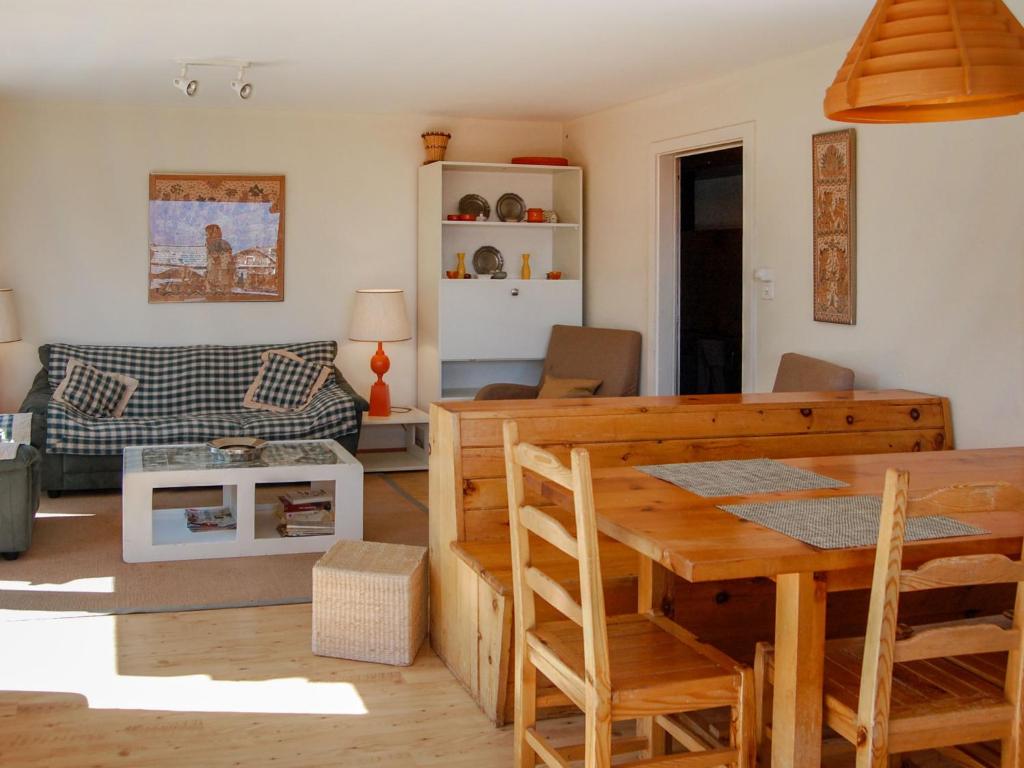 Apartment Bel Alp D3 by Interhome photo 3