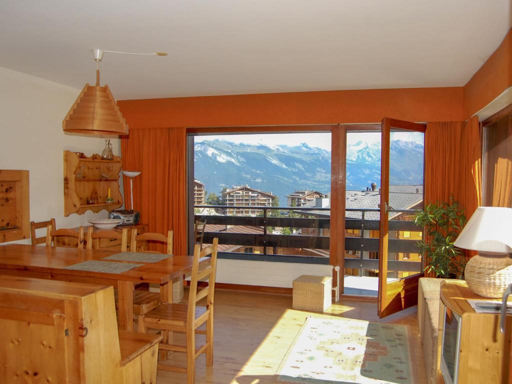 Apartment Bel Alp D3 by Interhome photo 4
