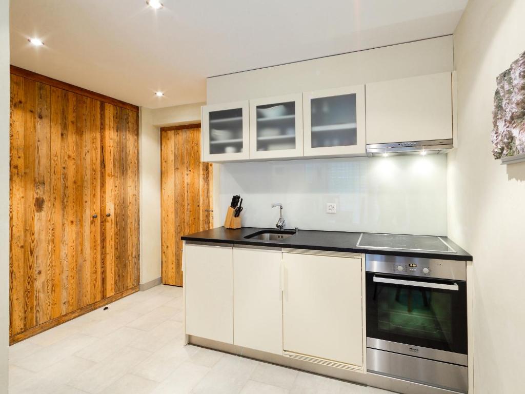 Apartment Rütschi-3 by Interhome photo 4
