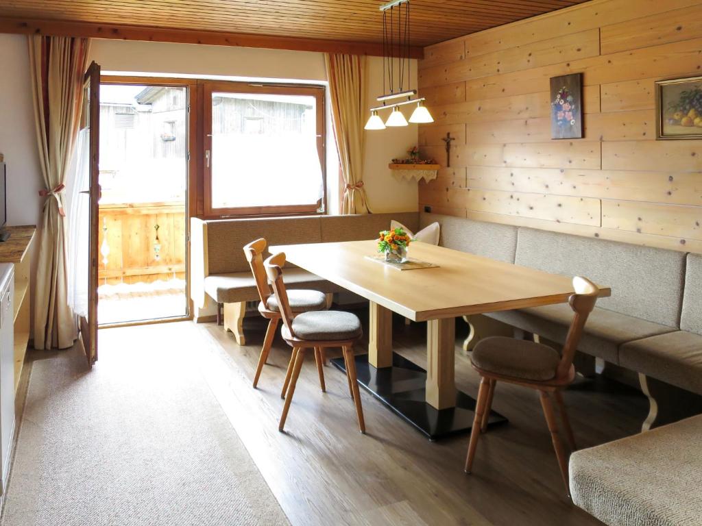 Apartment Innergruben - MHO749 by Interhome photo 2