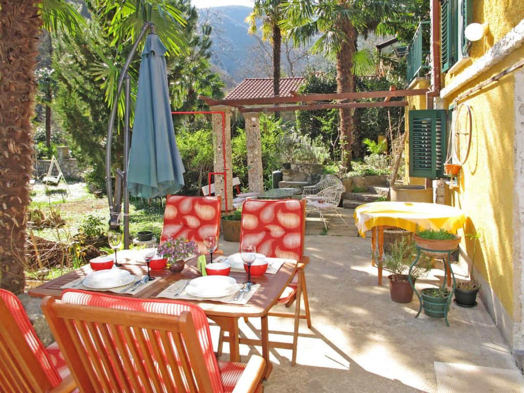 Holiday Home Vera - LOV304 by Interhome photo 2