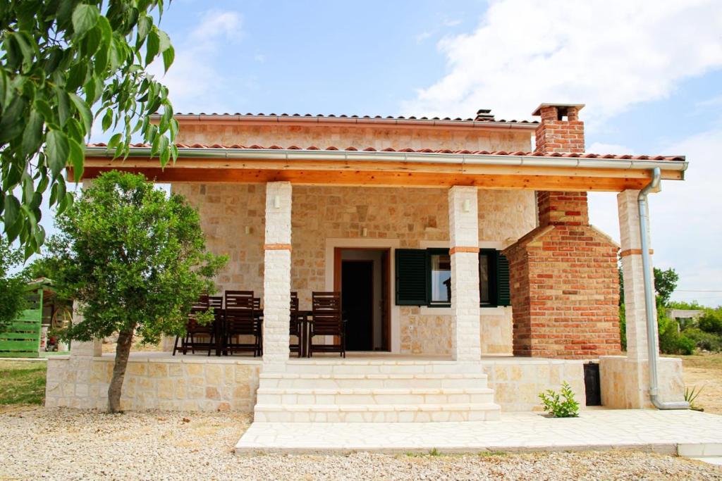 Villa Stone Pearl with heated swimming pool photo 3