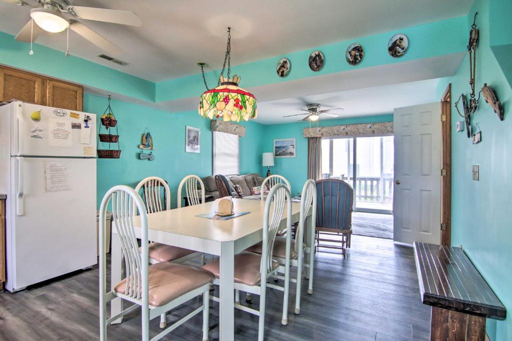Chincoteague Townhome with Pony Views from Deck! photo 4