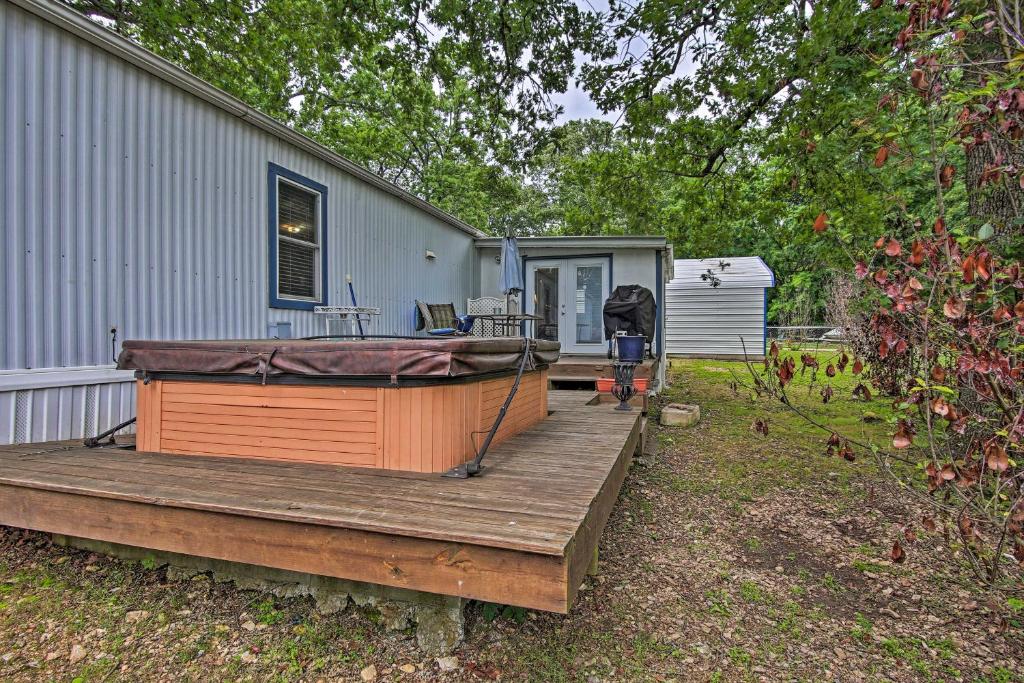 Private Grove Home with Hot Tub, Near Grand Lake! photo 1