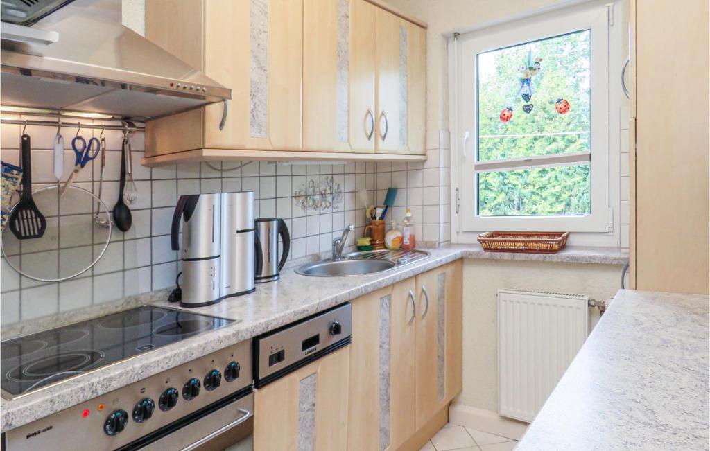 Amazing Home In Blankenburg Harz With 2 Bedrooms And Wifi photo 3