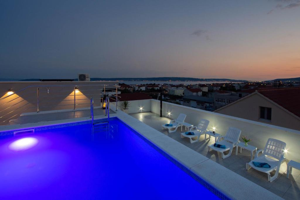 Luxury Residence Danica with a private rooftop pool photo 1