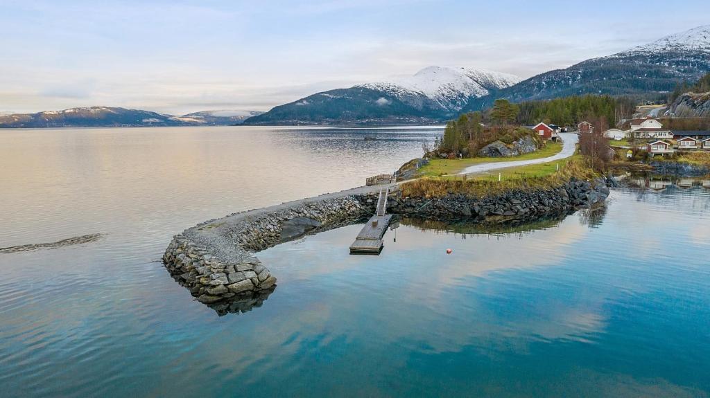 Yttervik photo 2