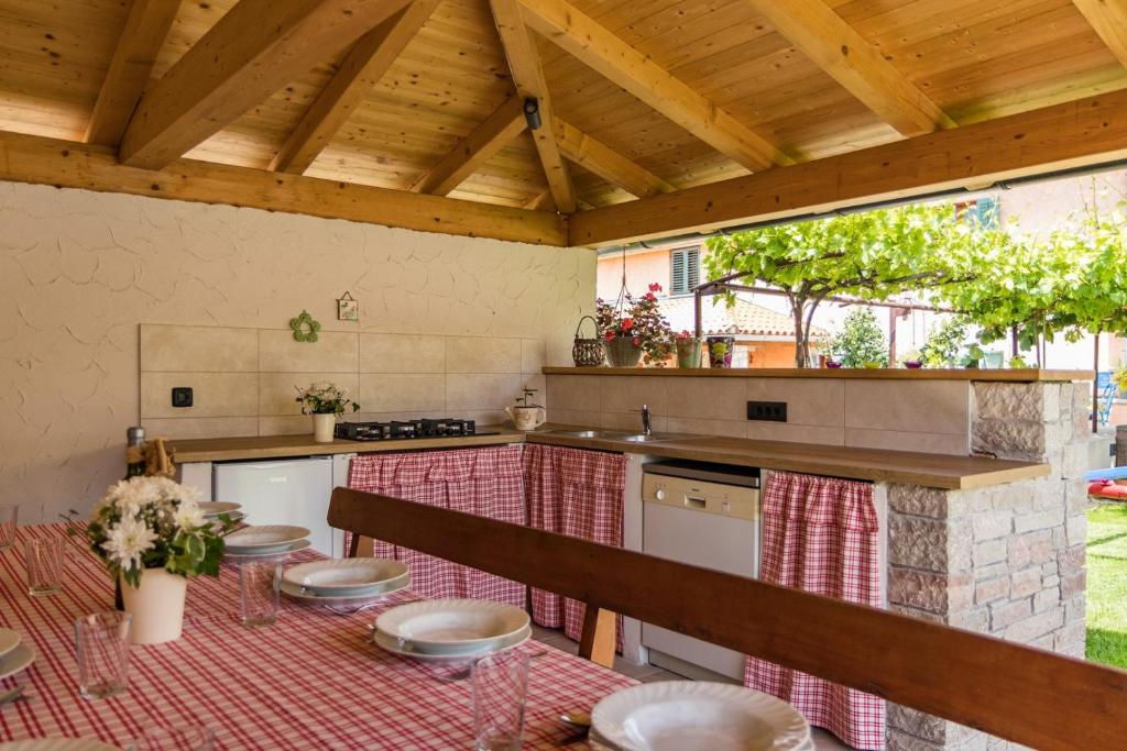 Villa Leona photo 3