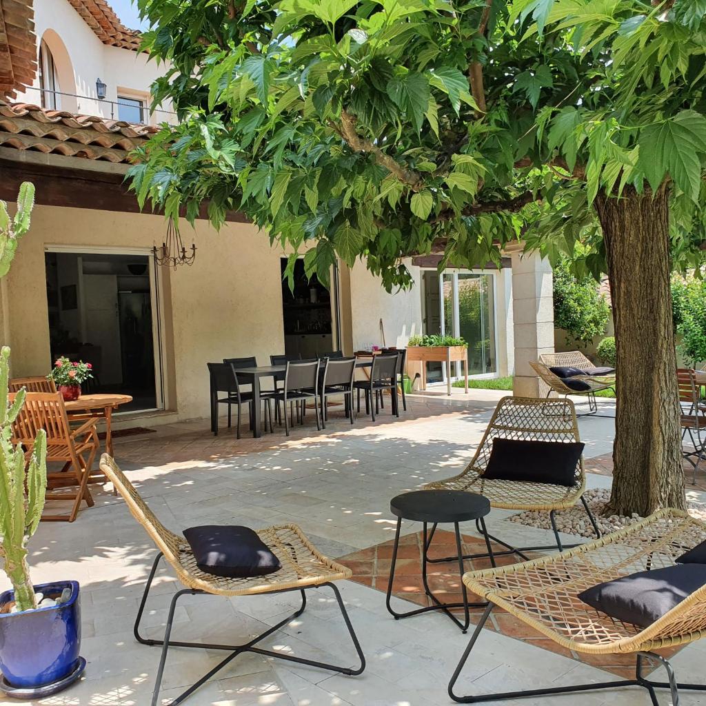 Le Domaine des Mûriers - charme, chic, calme en Provence Côte d'Azur photo 2