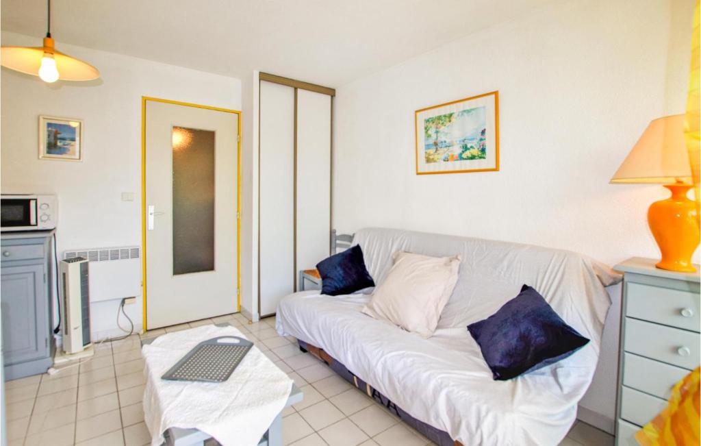 Nice Apartment In La Grande Motte With 2 Bedrooms And Outdoor Swimming Pool photo 3