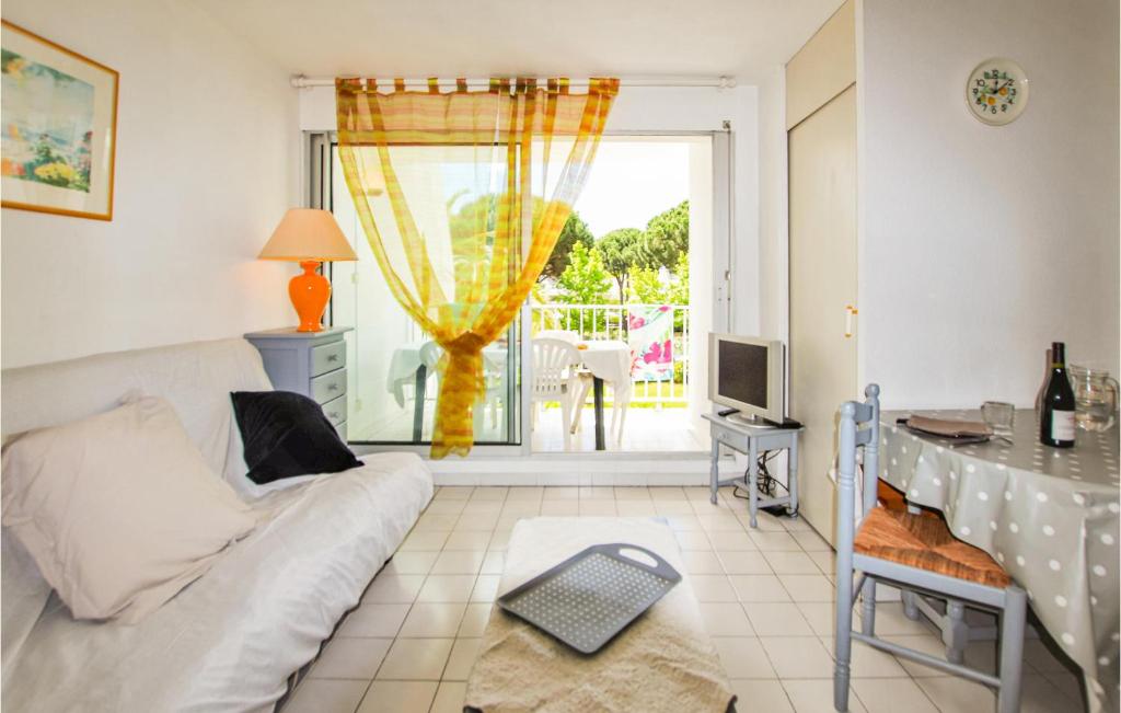Nice Apartment In La Grande Motte With 2 Bedrooms And Outdoor Swimming Pool photo 4