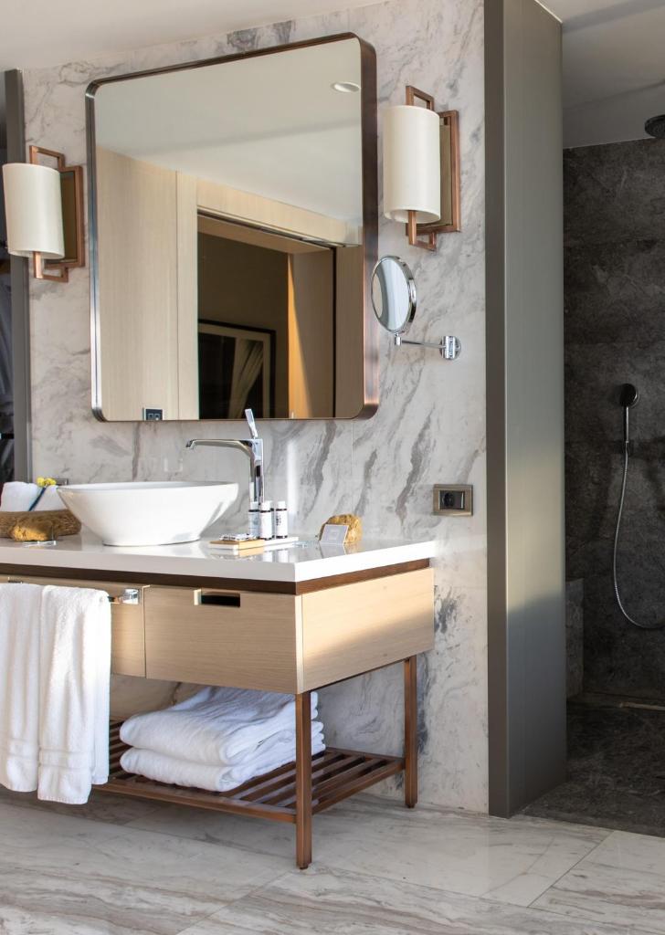 METT Hotel & Beach Resort Bodrum Room Type - Deluxe Atrium View Room