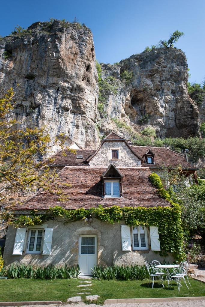 Logis Hôtel Domaine Les Falaises photo 3