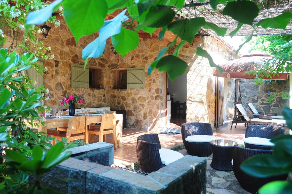 Вилла (Three-Bedroom Villa with 2 Bath Rooms - Garden Side), Domaine Codaleone