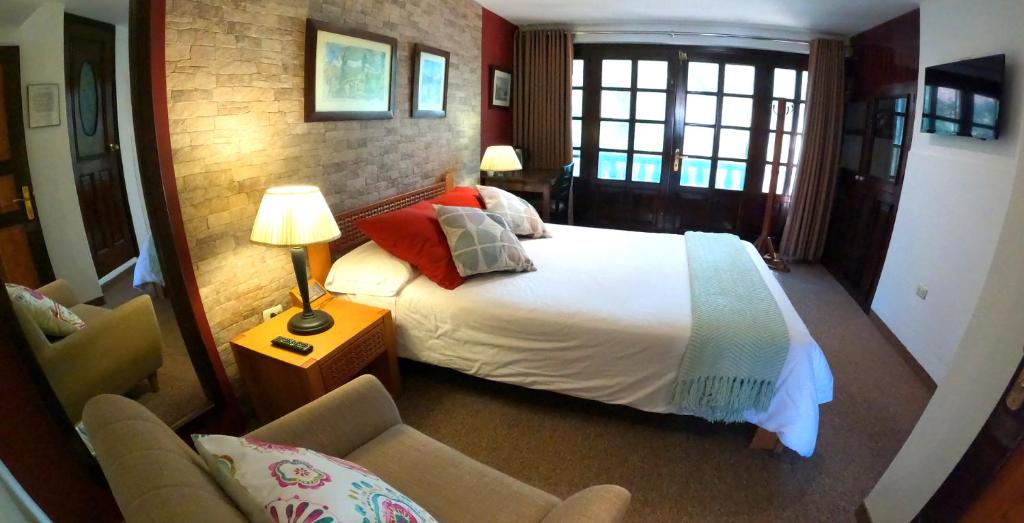 Hotel Churup photo 3