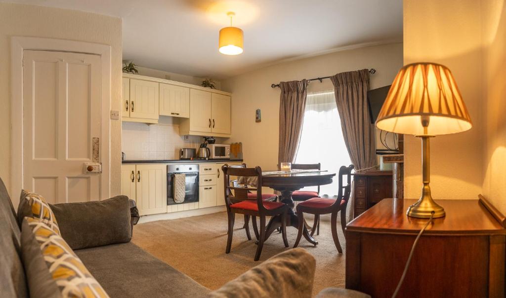 Millbrae Townhouse photo 3