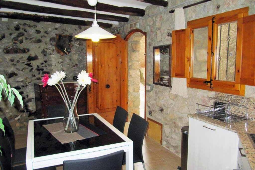 Guesthouse "La Gloria de Arbolí"