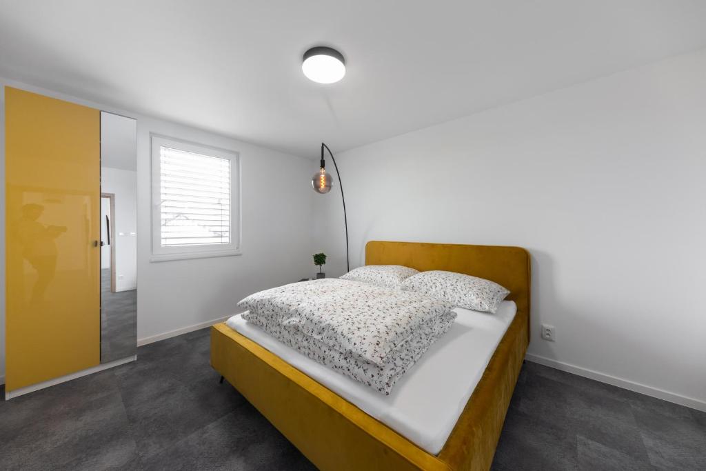 Marley & Me Apartments photo 4