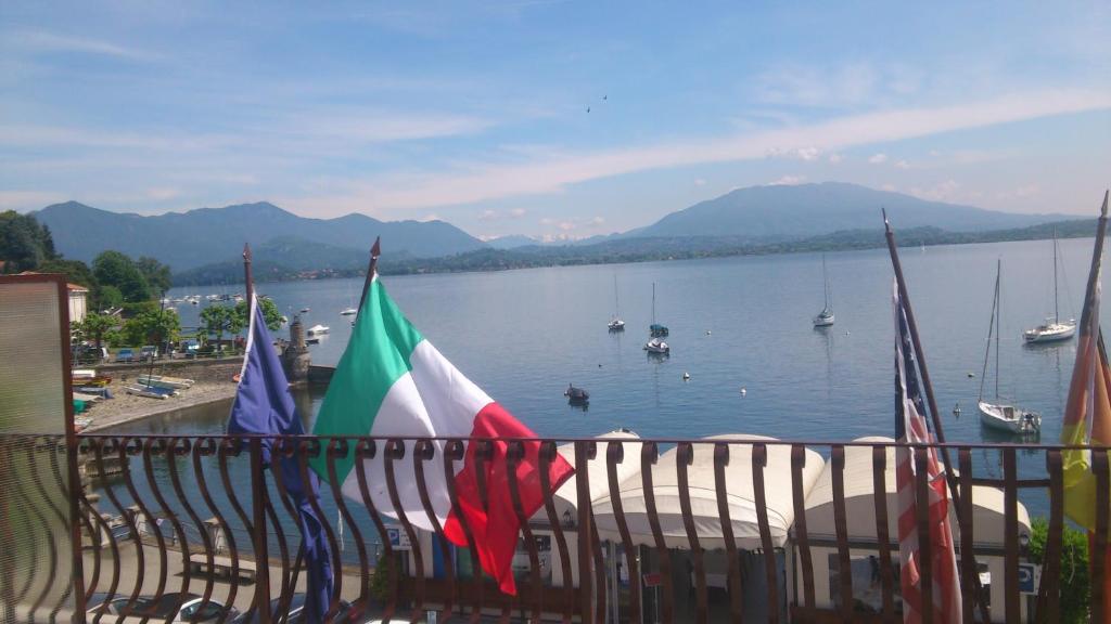 Lago Maggiore photo 3