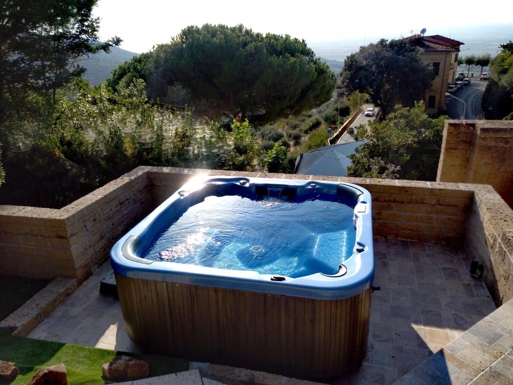 ROMANTICA TOSCANA photo 1