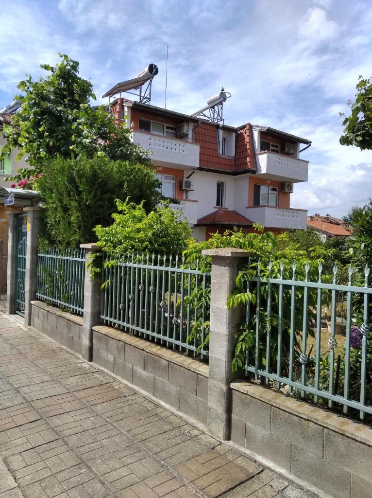 Guesthouse Kolevi photo 1