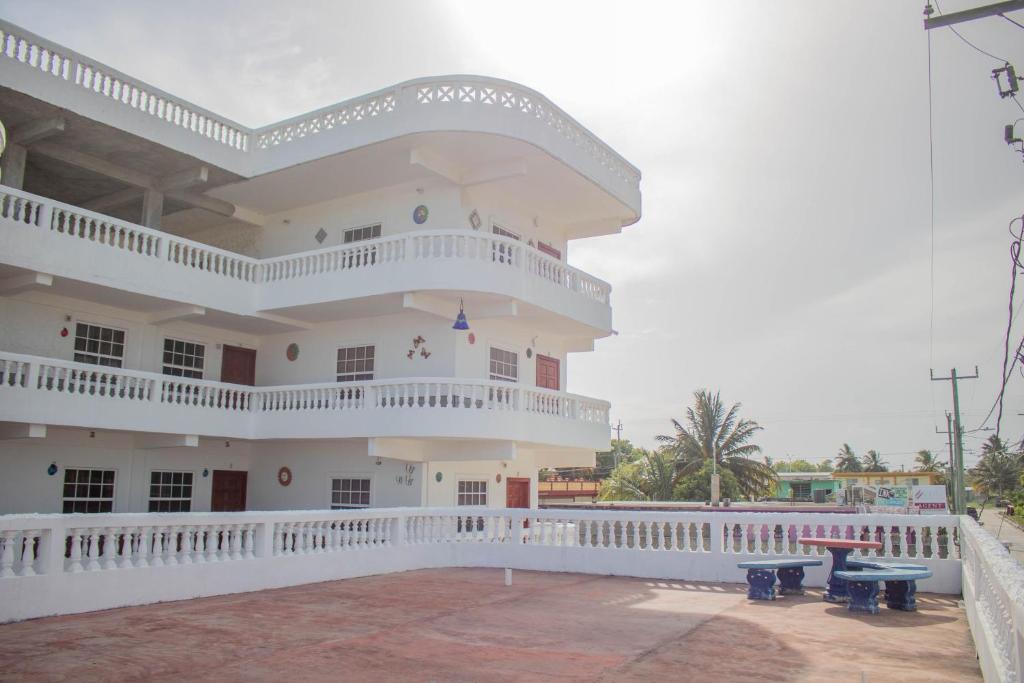 Las Palmas Hotel photo 1