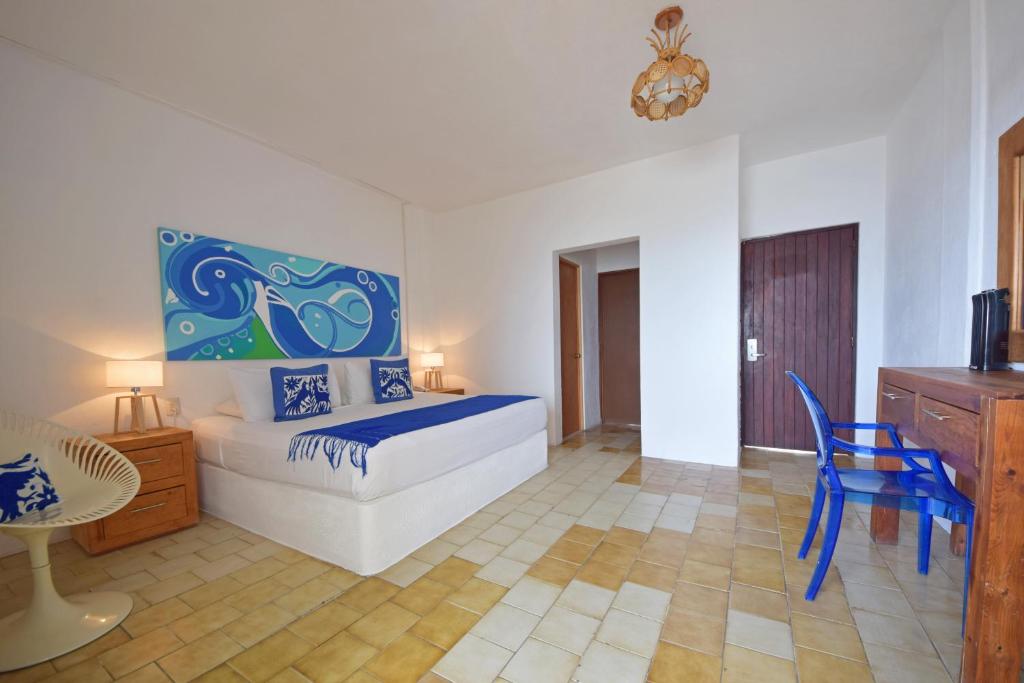Emperador Vallarta Beachfront Hotel and Suites photo 3