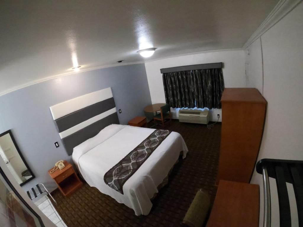 Двухместный (Номер с кроватью размера «king-size»), Hollywood Guest Inn