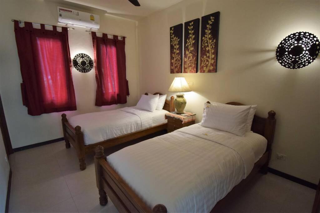 4 Bedroom Villa 4-30 seconds walk to the beach SDV025-By Samui Dream Villas photo 3