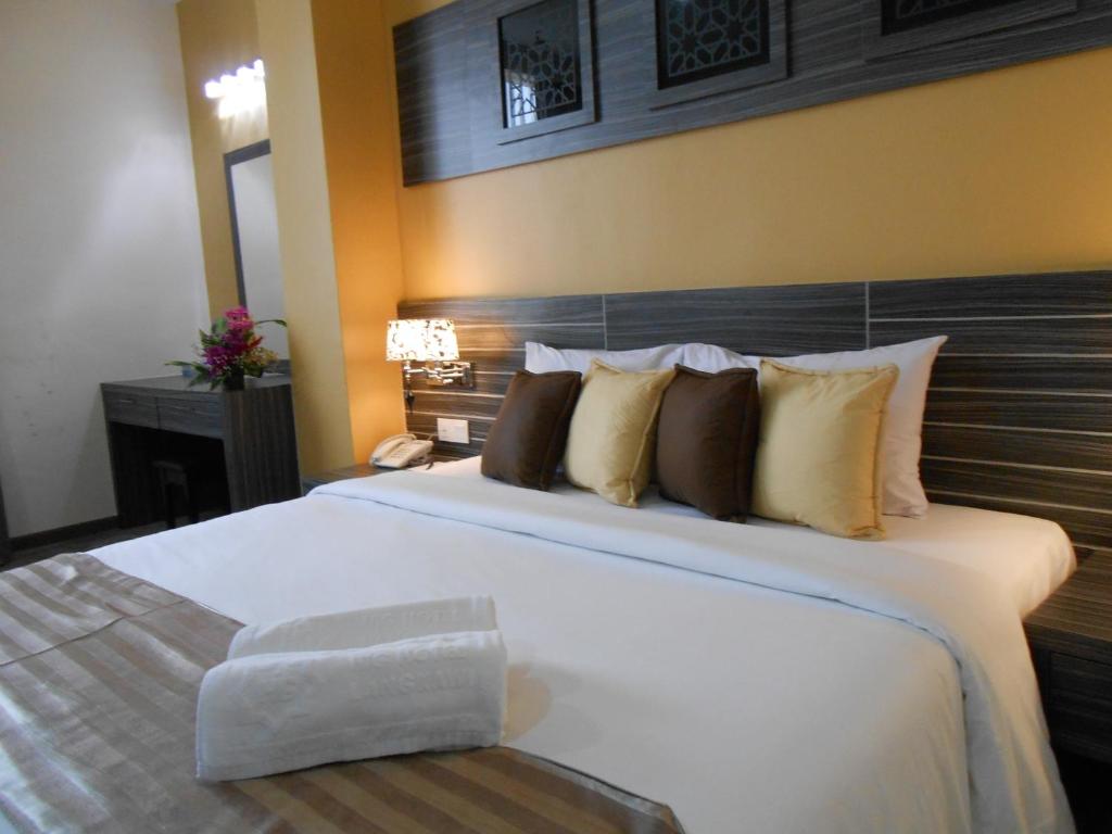 Сьюит (Суперлюкс с видом на холм), HIG Hotel