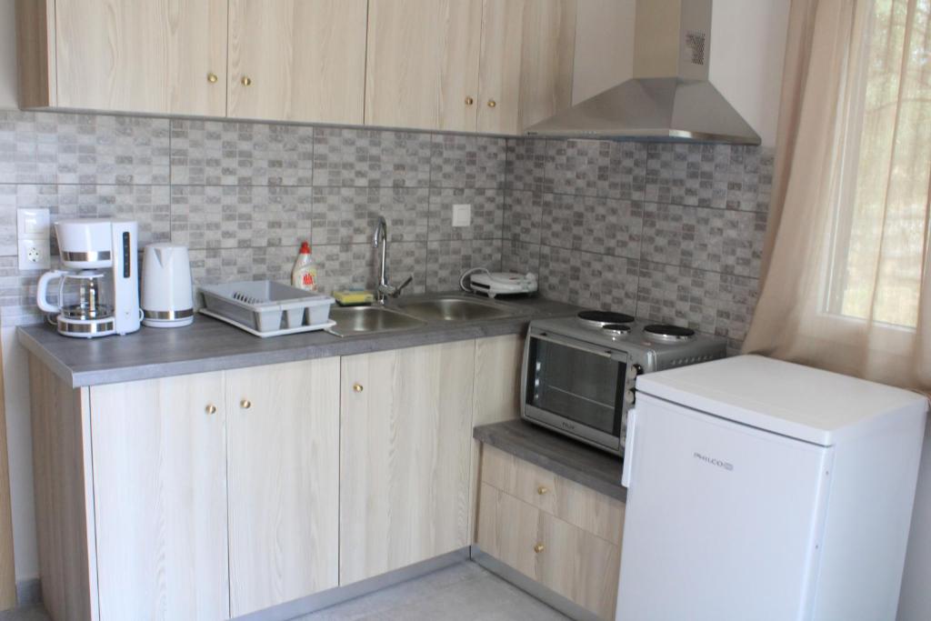 Chloe Apartments photo 3
