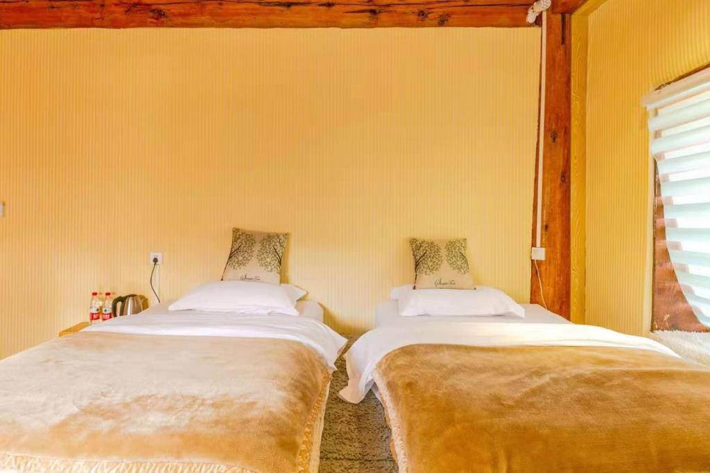 Двухместный (Двухместный номер с 2 отдельными кроватями), Shangri-La Memory Inn