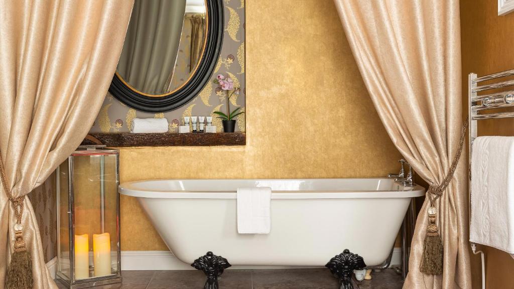 Muthu Clumber Park Hotel and Spa - Tap to explore photos