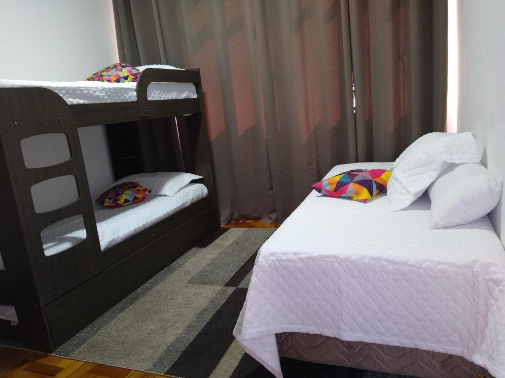 Ensolarado ao lado do shopping com garagem e Wifi photo 4