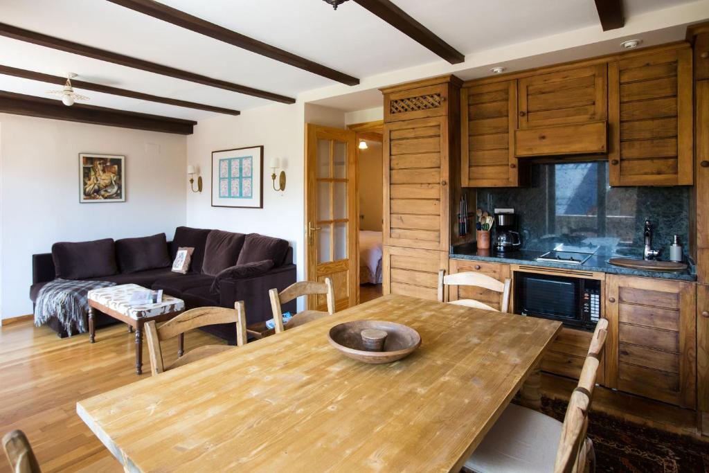 Wood ✪ WiFi, terraza ✪ Ideal excursiones photo 3